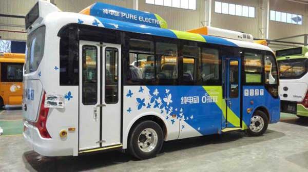 广告制作工艺现场纯电动巴士车.jpg 广告制作工艺现场纯电动巴士车.jpg