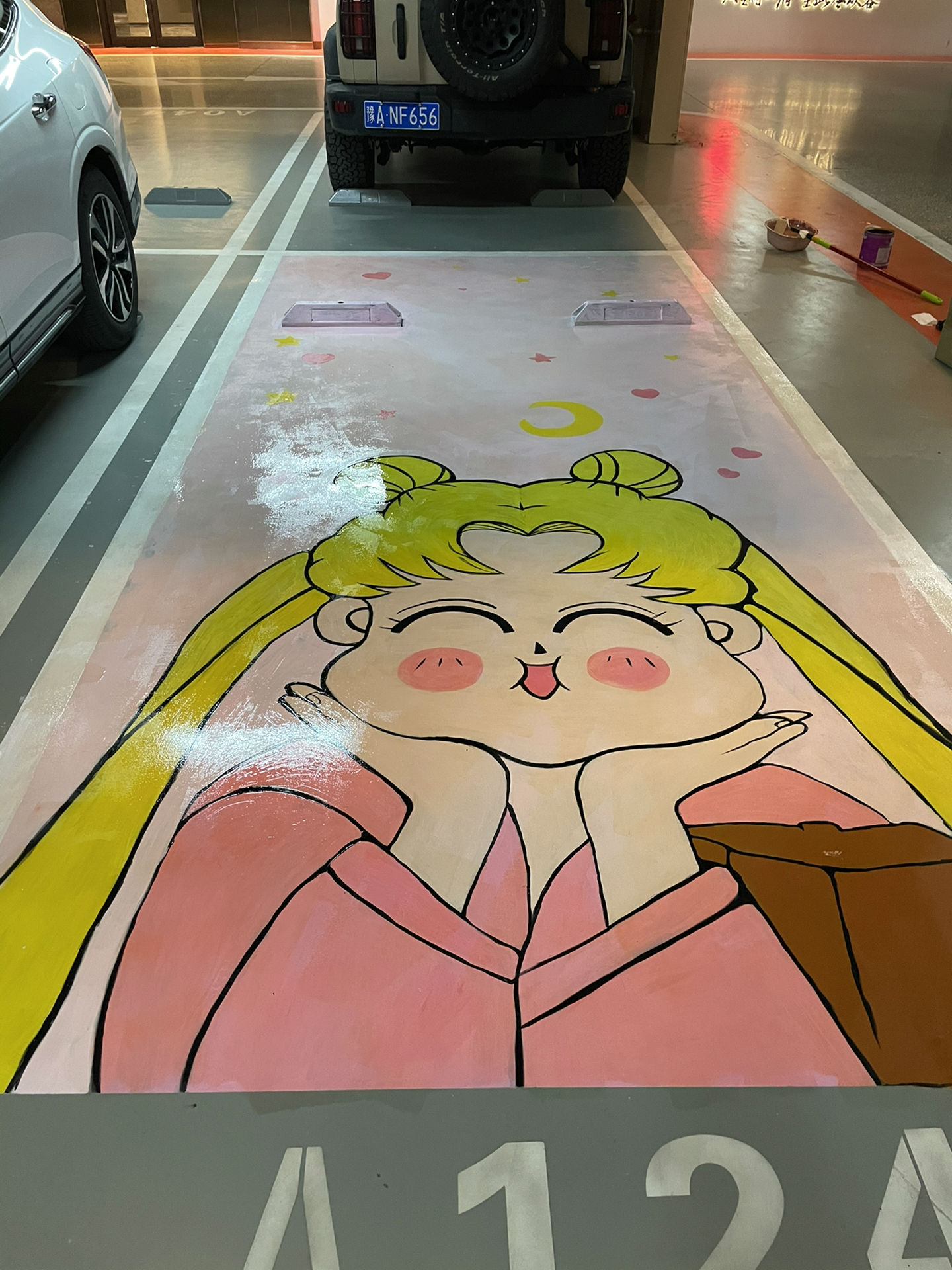停车位喷绘地贴